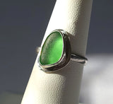 Beach Sea Glass Kelly Green Ring 6 1/2 Sterling Silver JILLIAN VO ~ USA